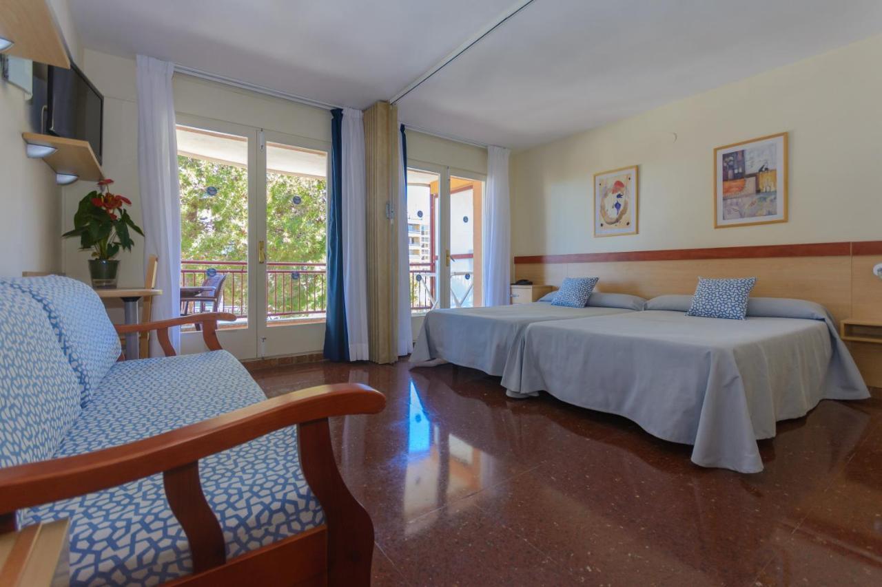 Beach Family Apartments Салоу Екстер'єр фото