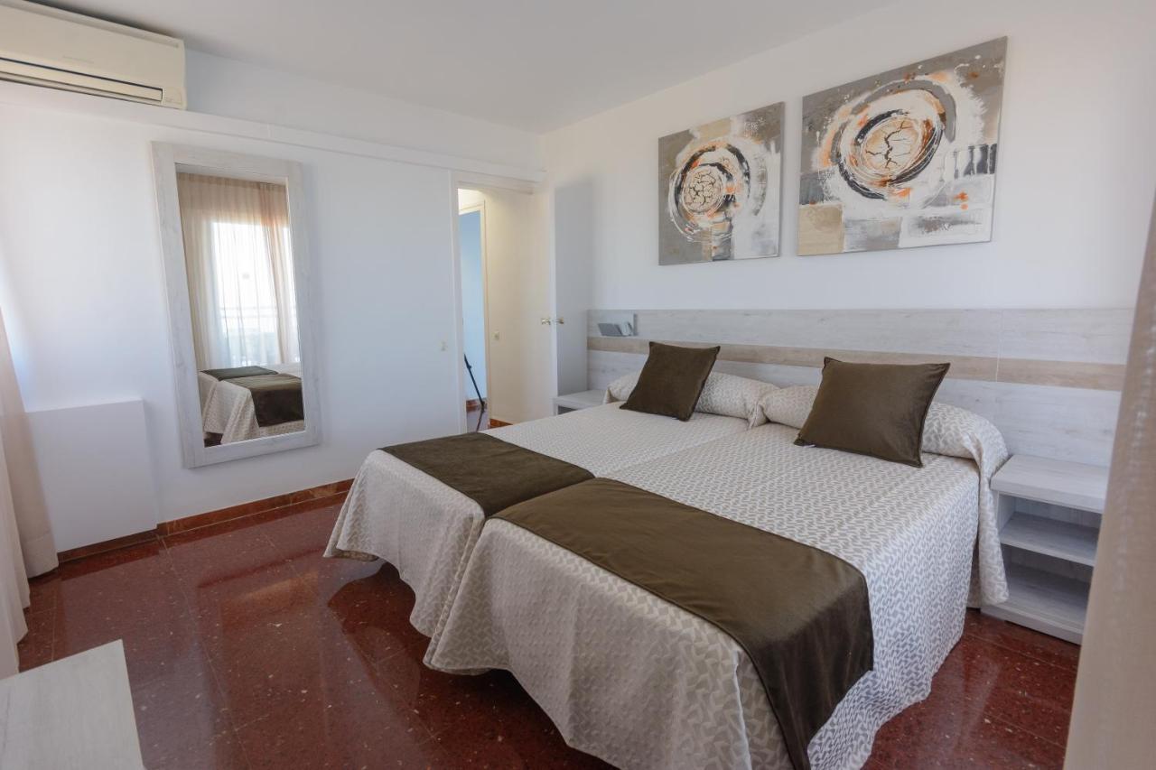 Beach Family Apartments Салоу Екстер'єр фото