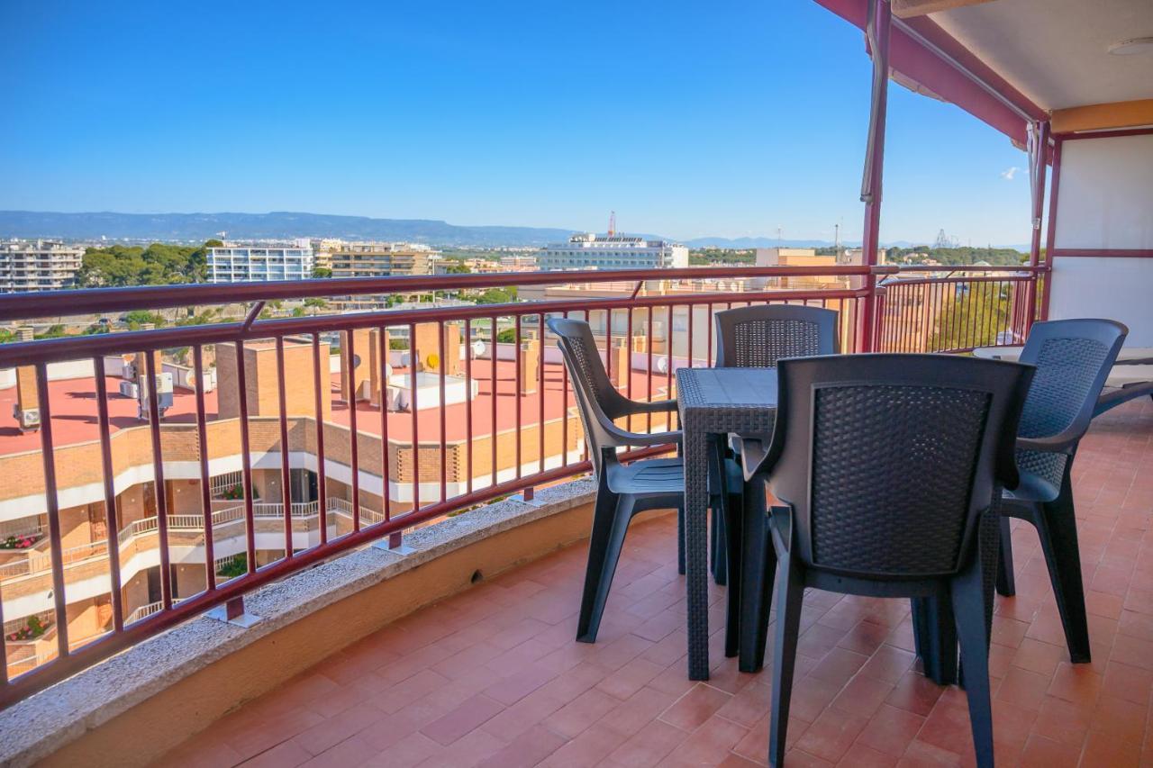 Beach Family Apartments Салоу Екстер'єр фото