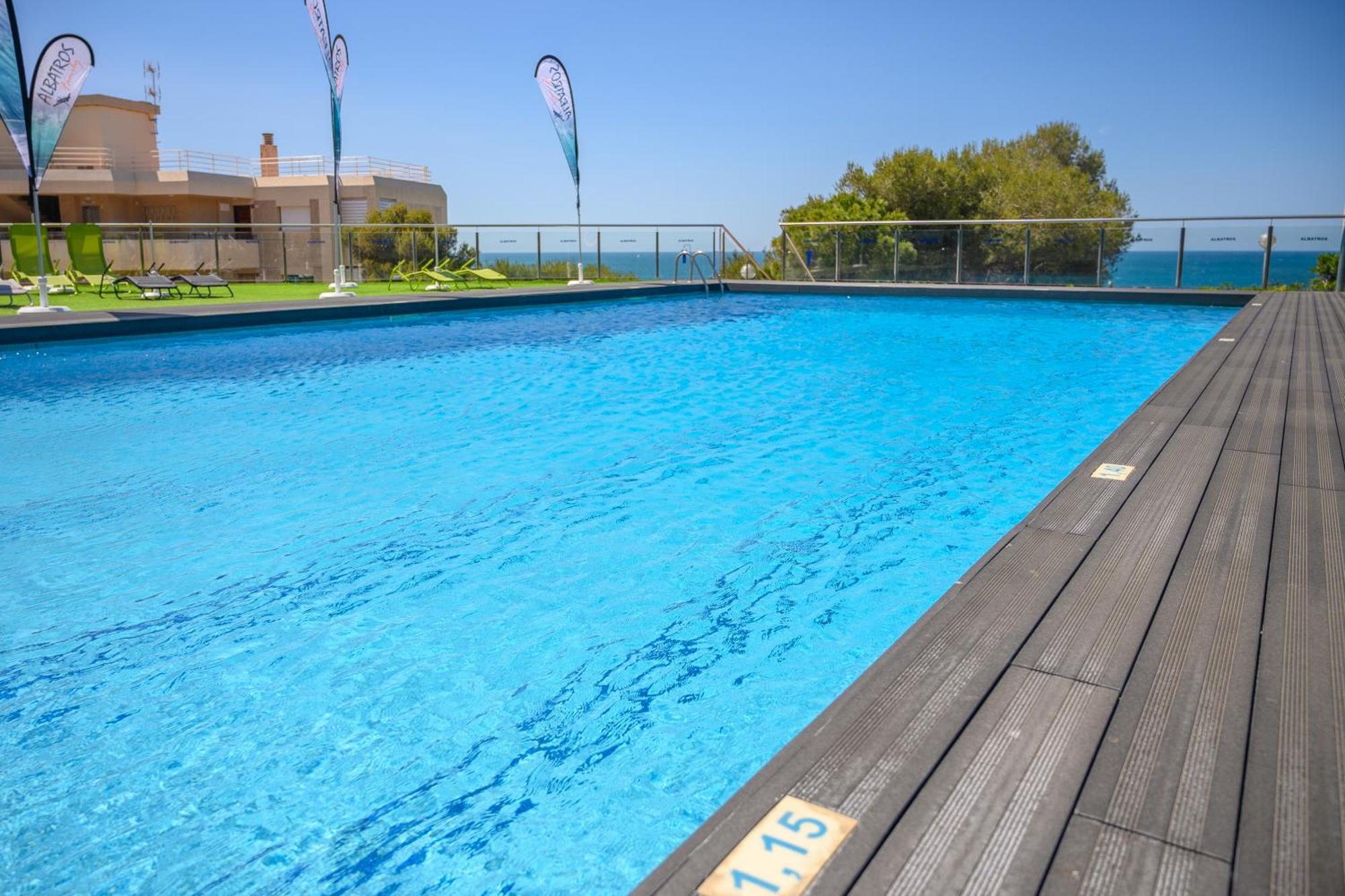 Beach Family Apartments Салоу Екстер'єр фото